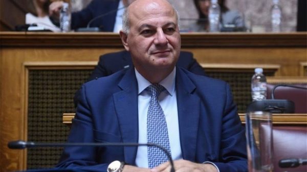 Αποζημιώσεις κτηνοτρόφων με 48 εκατ. ευρώ προαναγγέλει ο Τσιάρας